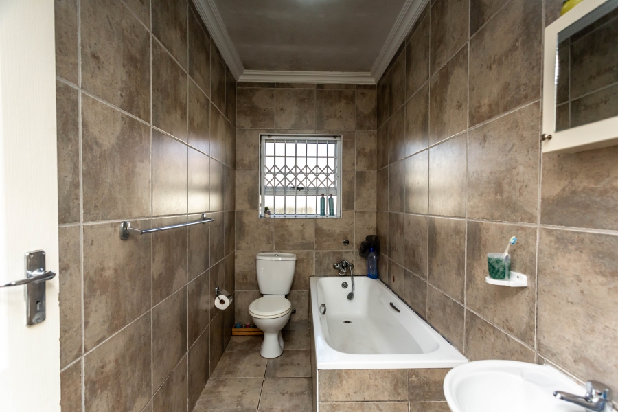 3 Bedroom Property for Sale in Beacon Bay North Eastern Cape
